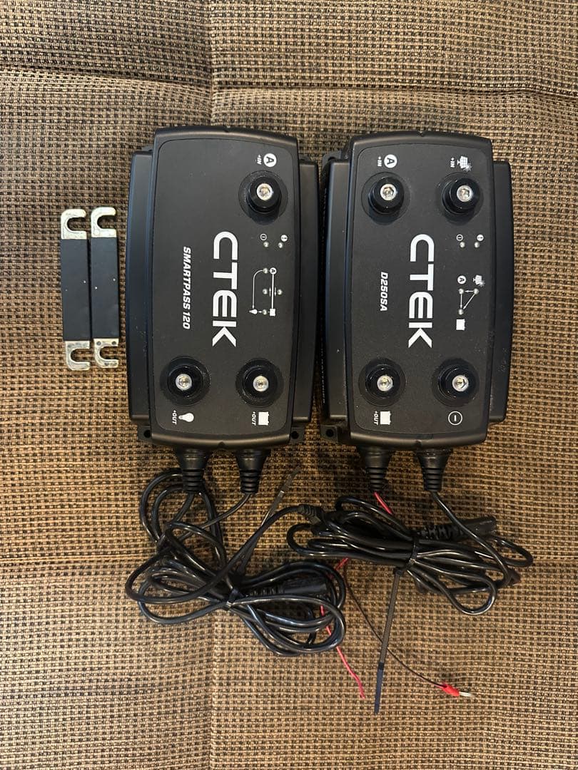 CTEK 走行充電器　D250SA SMARTPASS120セット 待望のリチウムイオンバッテリーに対応！ CTEK走行充電システム 新製品