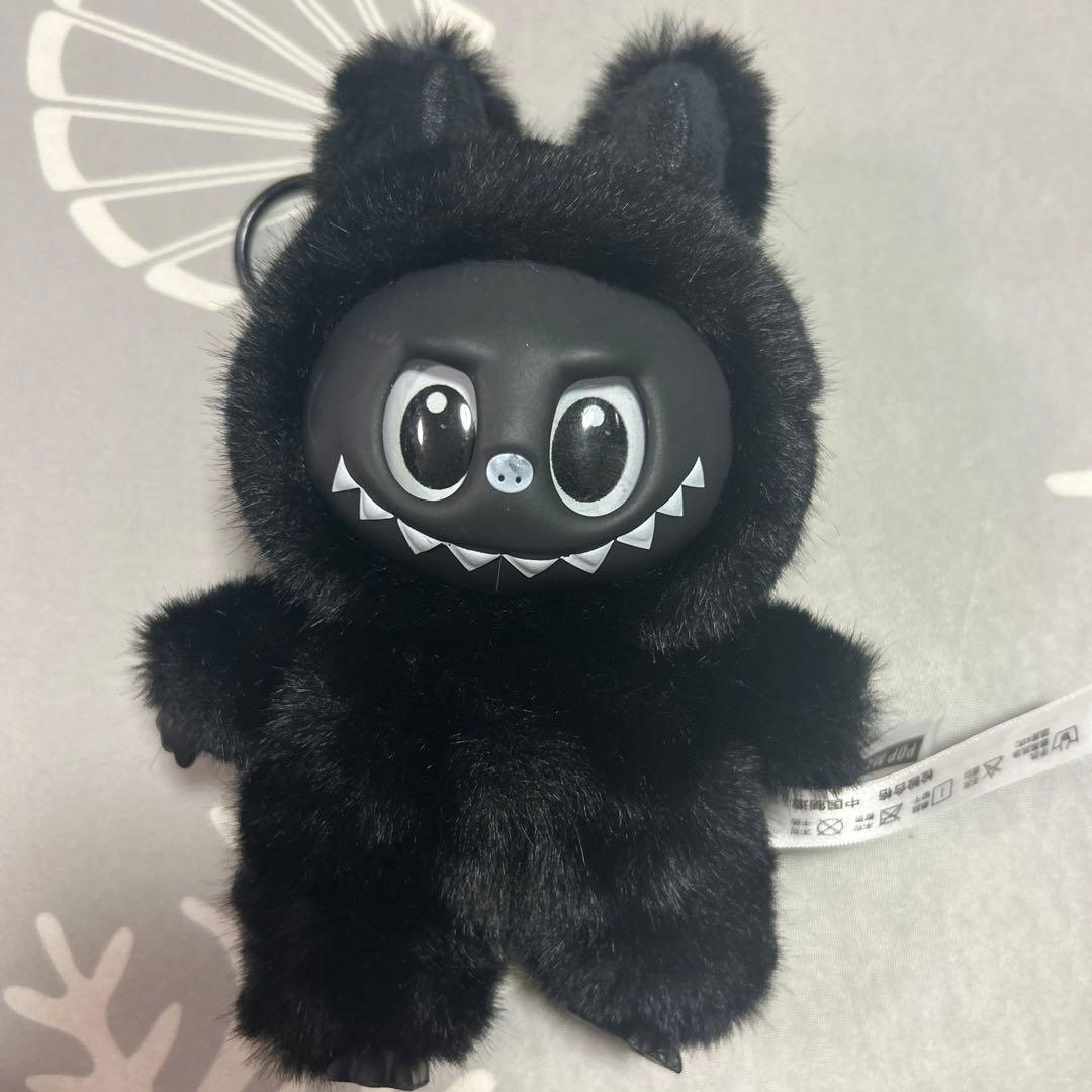 海外限定 アフリカ ラブブ レア LABUBU - メルカリ