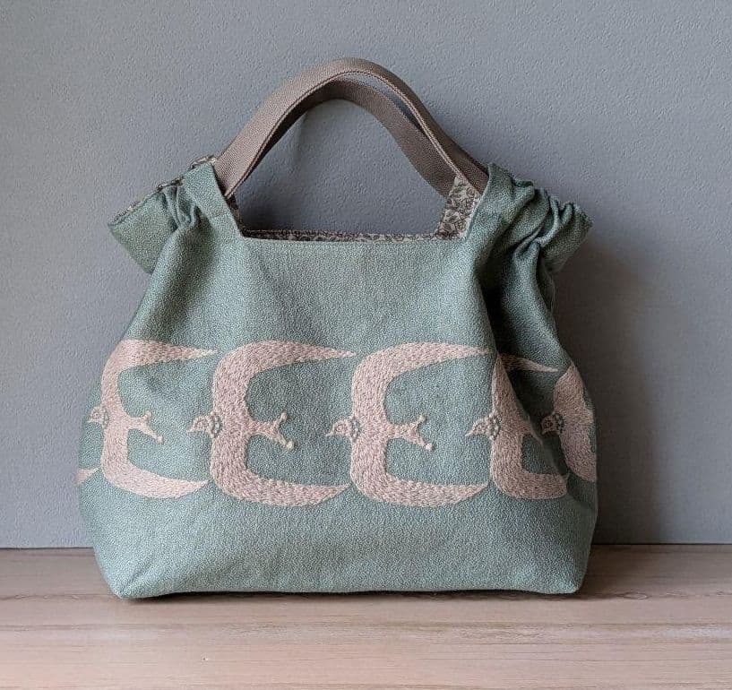 ■ミナペルホネンハンドメイドシャーリングバッグ（go!、ライトグリーン） □ミナペルホネンハンドメイドシャーリングバッグ（go!、ライトグリーン）