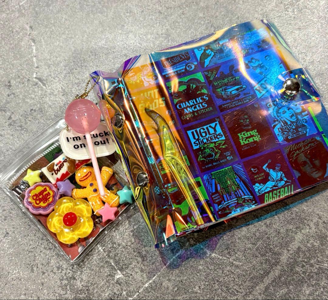 おすそ分けファイル アメキャラシール100枚➕a キーホルダー付き