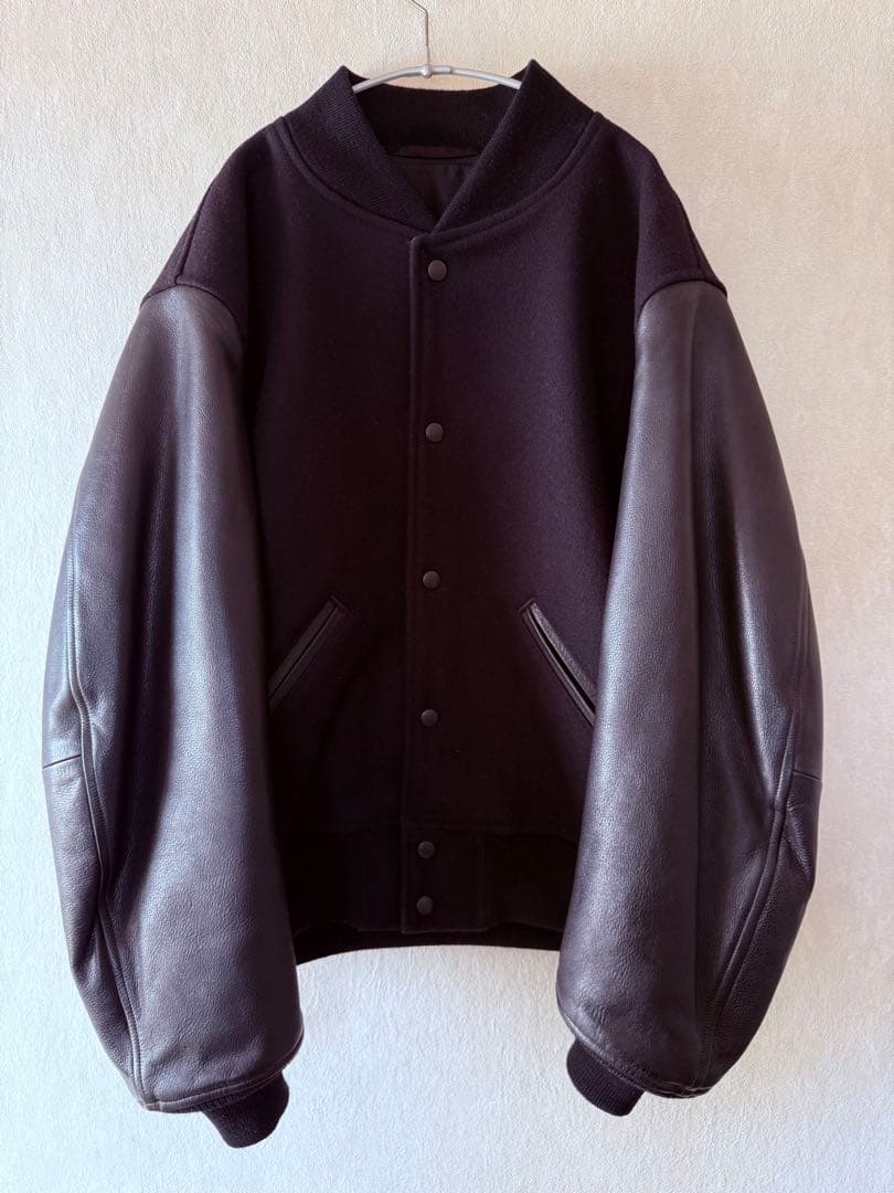 COMOLI BEAMS コモリ ビームス バーシティ ジャケット COMOLI × BEAMS バーシティジャケット＆スウェットセットアップが国内