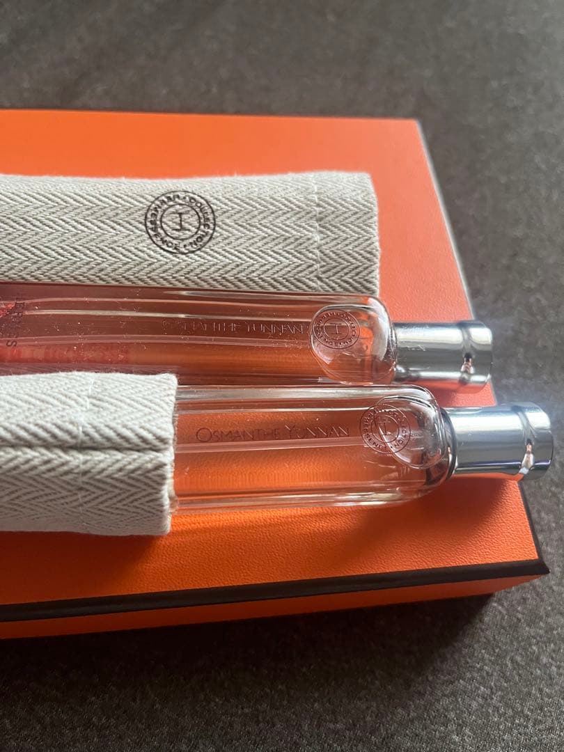 エルメス オスマンサスユンナン2本セット 専用ケース付き オードトワレ 《オスマンサス ユンナン》 - 100 ml | Hermès