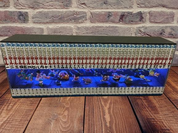 ドラゴンボール コミック 背表紙 フィギュア 24体＋LEDディスプレイ