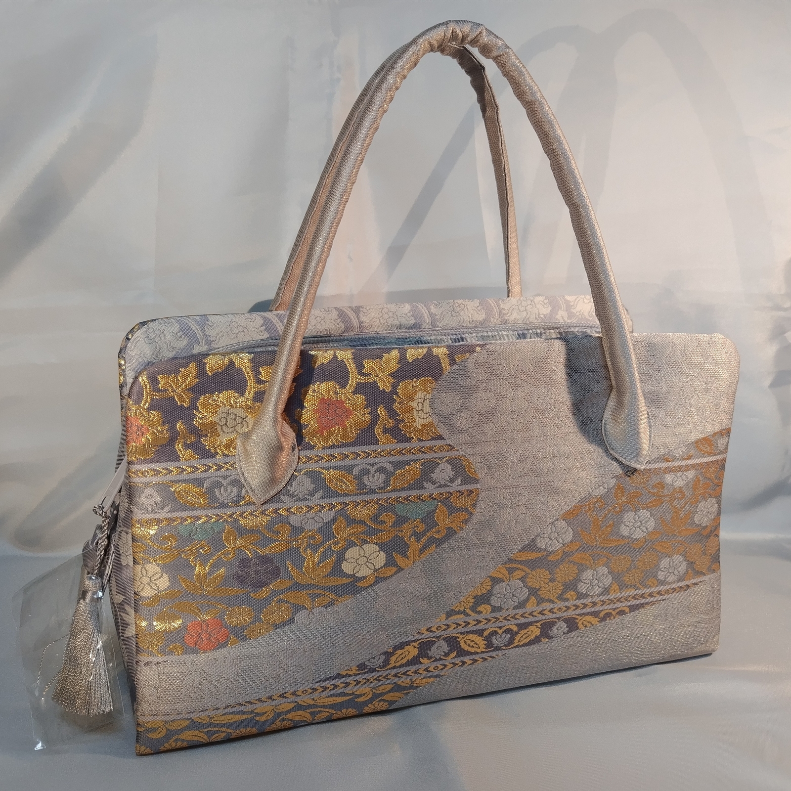 西陣織 帯地の利休バッグ 和装バッグ - くろねこ刺繍工房 | minne