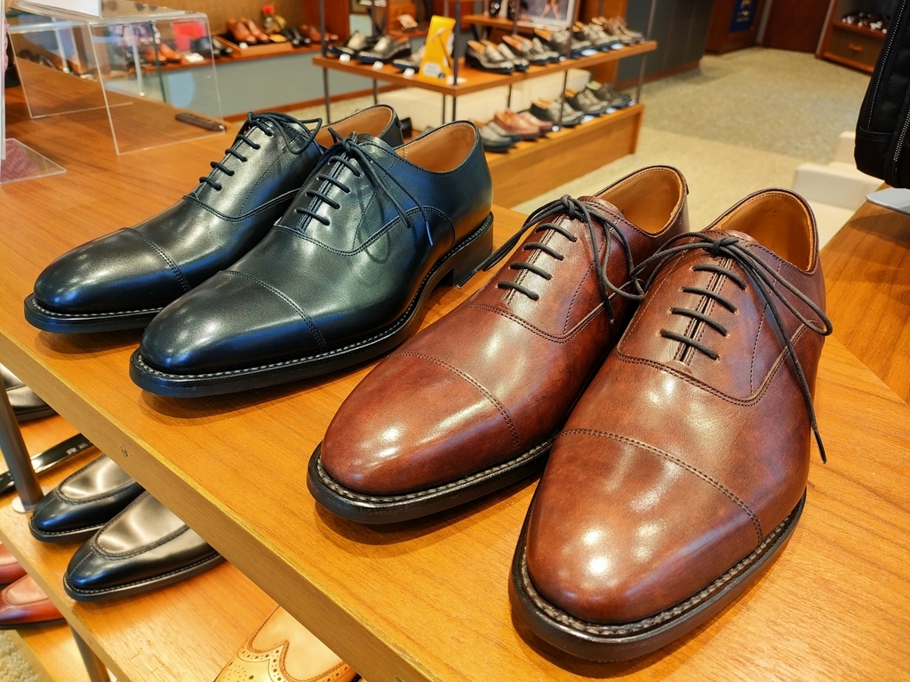 ブラウン5種【歩く人】におすすめドレスシューズ | 靴のリーガル