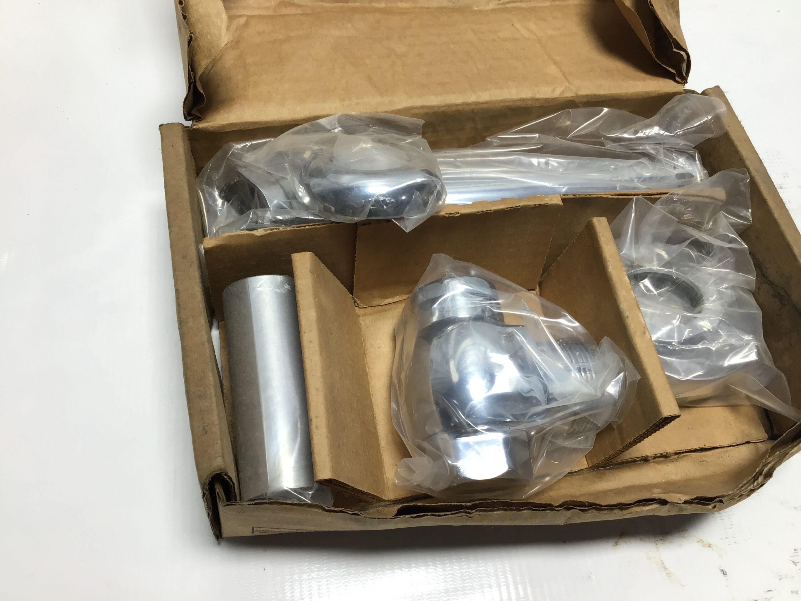 Toto Angle Stop Set Toilet Exposed 1-1/2″ x 9″ Supply Chrome